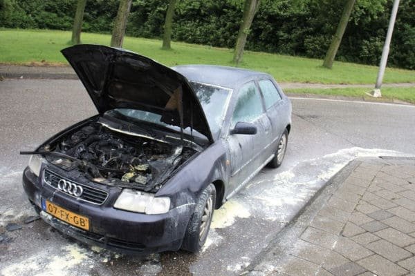 Auto met brandschade